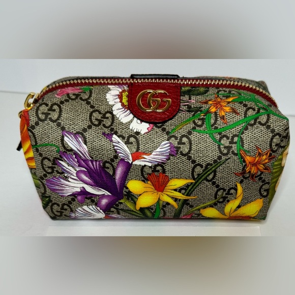 Gucci Handbags - Authenticated Gucci GG Supreme Flora Ophidia Cosmetic Case